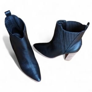 Kaanas' Perm Black Leather SZ 9 Bootie